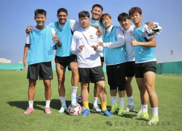  記者：劉小龍接近加盟青島西海岸，正隨隊在迪拜拉練只差官宣