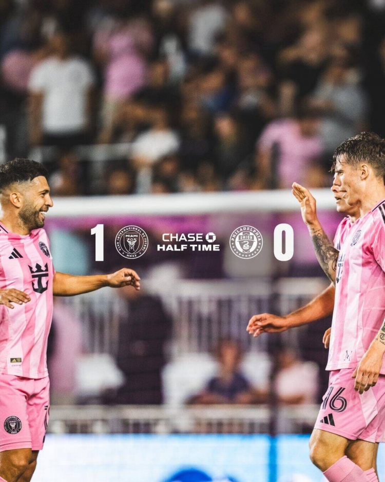  半場(chǎng)-泰勒破門克雷馬斯基助攻皮考特中框 邁阿密國際1-0費(fèi)城聯(lián)合