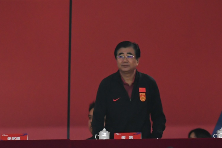  北青體育：宋凱、許基仁探班U20國青，將全程陪伴征戰(zhàn)U20亞洲杯