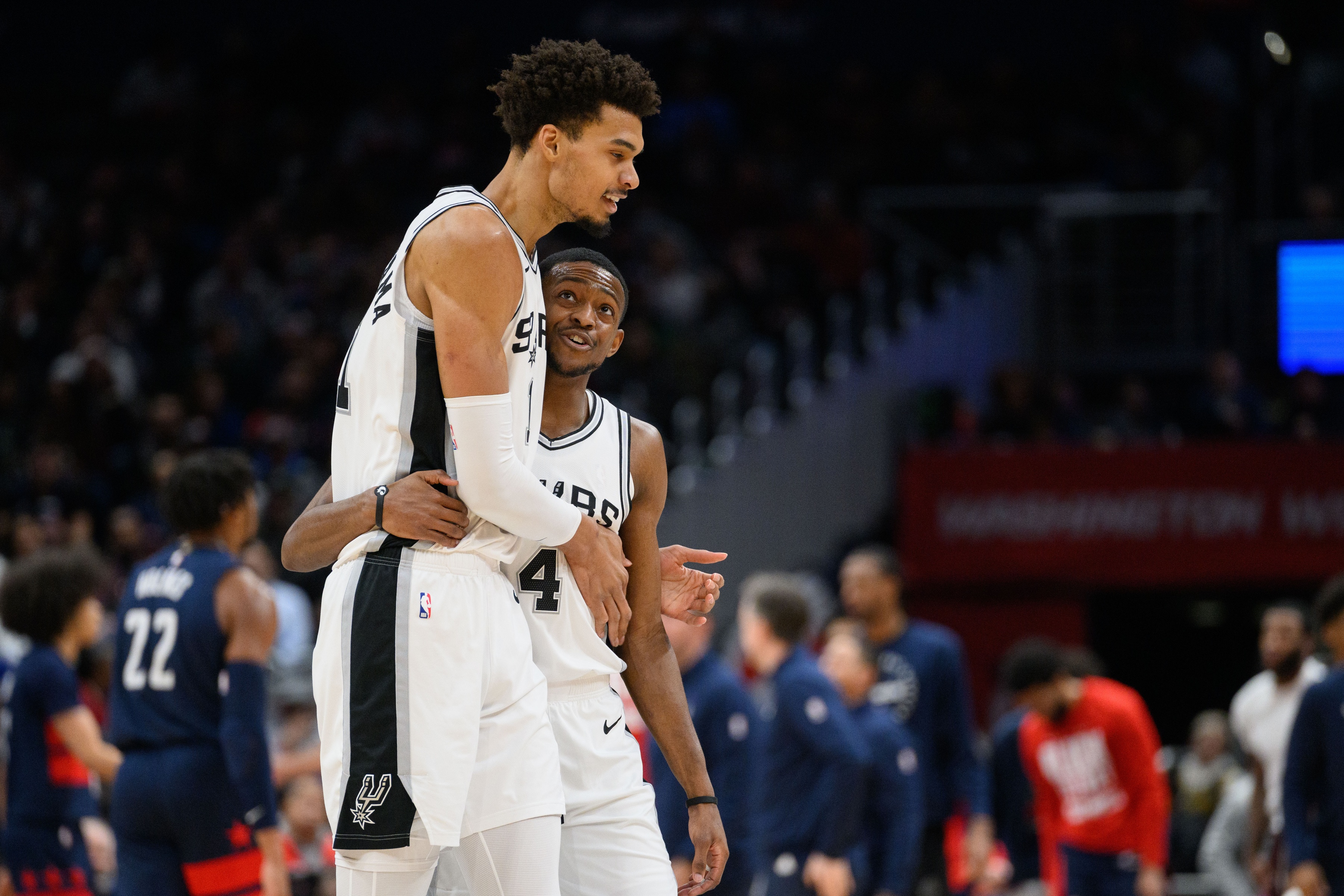  NBA彩經：湖人再勝爵士 獨行俠負勇士 灰熊擊沉快船 火箭射落太陽